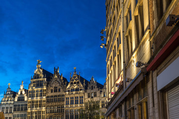 Fototapeta na wymiar old town antwerp belgium in the evening