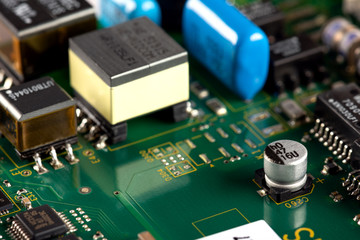 Electronic components on the PCB