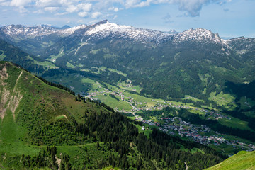 Kleinwalsertal vom Fellhorn aus gesehen