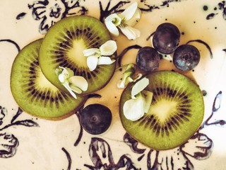 slice of kiwi