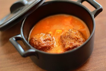 Cazuela de albondigas