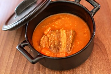 Cazuela de carne estofada