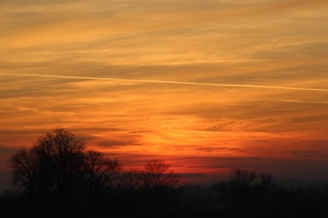Obraz na płótnie Canvas Niebo po zachodzie słońca