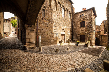 Francia, la regione del Auvergne. La città di Le Puy en Velay..