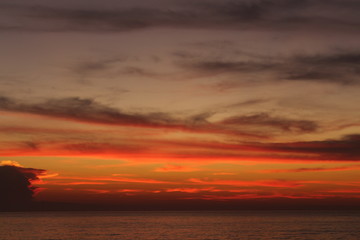 Obraz premium The morning on the beach provides a show of nature textures.