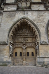 Fototapeta na wymiar Cathédrale Notre-Dame de Reims