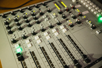 Digital Sound Mixing Equipment