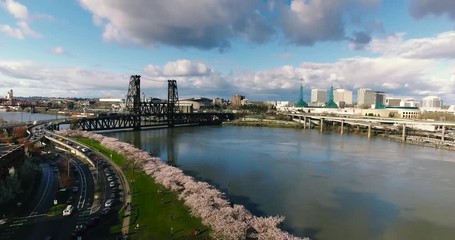 Aerial Drone Shot of Oregon Bridge River Decending in 4K 