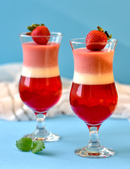 Panna Cotta with strawberries