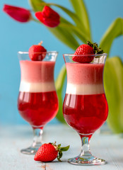 Panna Cotta with strawberries