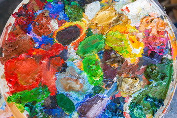oil paint palette for mixing colors