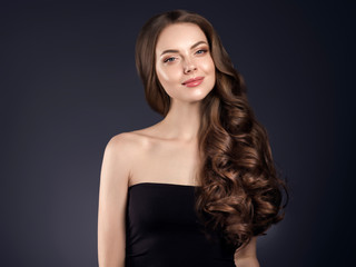 Fototapeta premium Beautiful hair woman with long brunette hairstyle
