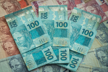 Brazilian money, Hundred reais banknotes