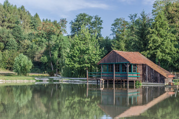 Fototapeta na wymiar House by the lake