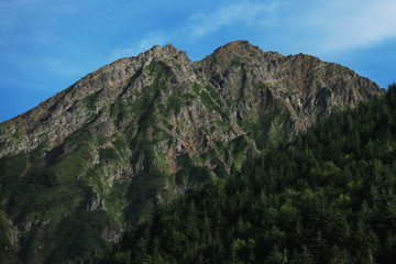 八ヶ岳連峰　赤岳鉱泉から赤岳、横岳を望む