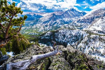 Beautiful Spring Hike to Flattop Mountain in Rocky Mountain National Park, Colorado