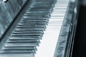 Tasten von einem alten Klavier