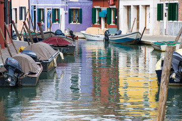 Fototapeta na wymiar The colorful houses of Burano (Venice)
