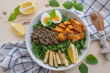 Quinoa salad in bowl 