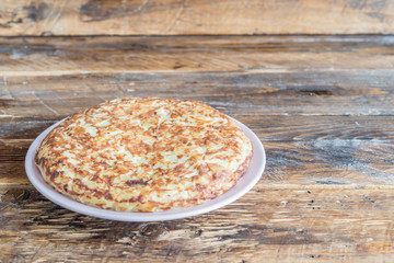 Tortilla de patatas (omelette typical in spain)