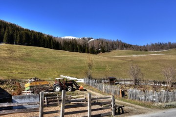 Navis, Dorf, Tirol, Navistal, Naviser Tal, Innsbruck Land, Österreich, Tal, Tuxer Alpen, Schnee,...