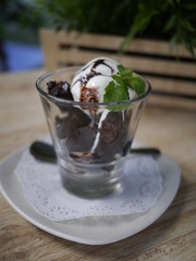 Chocolate dessert