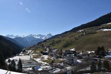 Navis, Dorf, Tirol, Navistal, Naviser Tal, Innsbruck Land, Österreich, Tal, Tuxer Alpen, Schnee,...