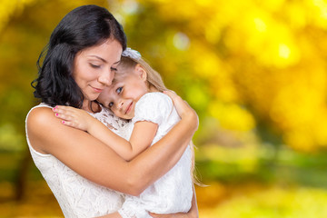Obraz premium Happy mother and child girl