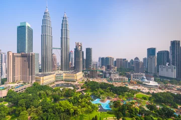 Foto op Canvas De skyline van het stadscentrum van Kuala Lumpur, Maleisië. © SeanPavonePhoto