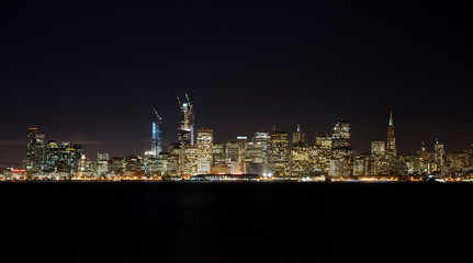 SAN FRANSCISCO SKYLINE AT NIGHT