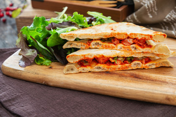 roasted chicken tandoori sauce sandwich