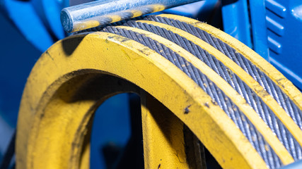 wire rope in the sheave groove for lifting equipment
