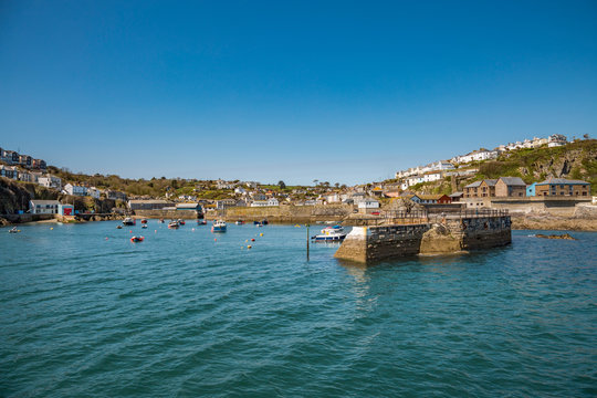 Hafeneinfahrt und Strand in Mevagissey