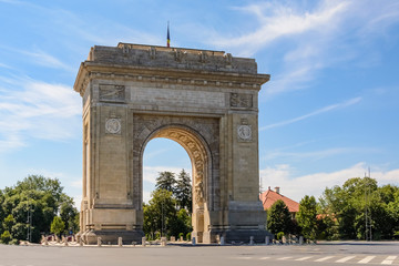 Fototapeta na wymiar triumph arc Bucharest