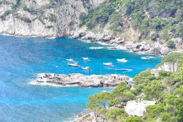 Obraz premium Boats on Turquoise Seawater of Capri Island