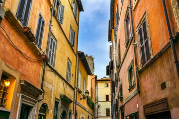 Fototapeta na wymiar Narrow Roman Street Rome Italy