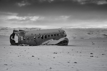 Fototapeta na wymiar Lost places, crashed plane close to Vik on Iceland