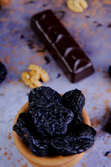 concept walpaper glazed chocolate bar 