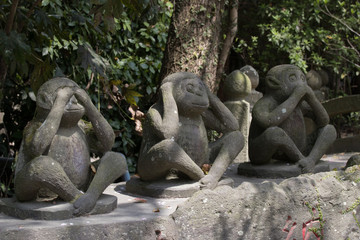 Fototapeta na wymiar 猿の石像