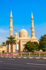 Fototapeta na wymiar Jumeirah Mosque in Dubai, UAE