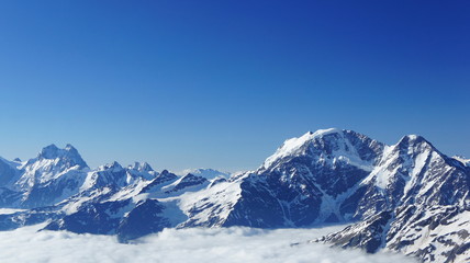 Fototapeta na wymiar Elbrus mountains