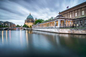 Berliner Dom und Museumsinsel © eyetronic