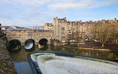 Pulteney Bridge crosses the River Avon in Bath, Somerset, England. It was completed by 1774. The bridge is 45 metres long and 18 metres wide. It is a World Heritage Site.