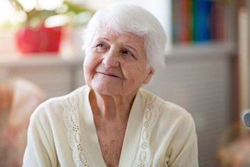 Fototapeta na wymiar Portrait of an elderly woman