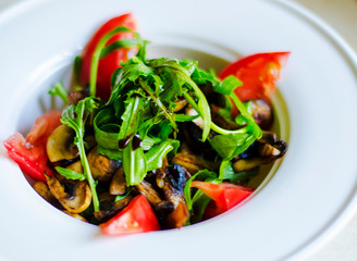  Arugula salad and fresh vegetables
