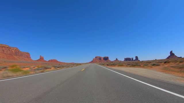 Hyperlapse Drive through Monument Valley - travel photography