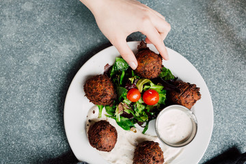 Falafel with Salad and Tzatziki 