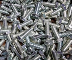  bolts thread placer close-up