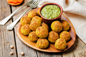 chickpeas carrots cilantro bites with pesto sauce