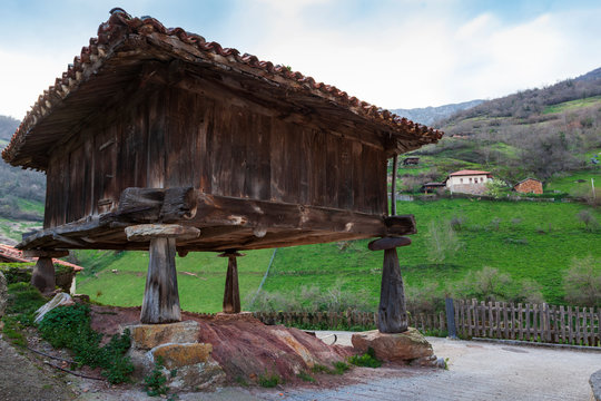H&oacute;rreo t&iacute;pico de Asturias